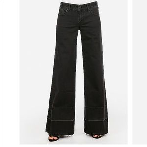 Express Super Wide Leg Black Jean Raw Hem SHORT